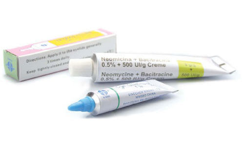 Ciprofloxacinのクリーム色の眼の薬物、Ciprofloxacinの目の軟膏